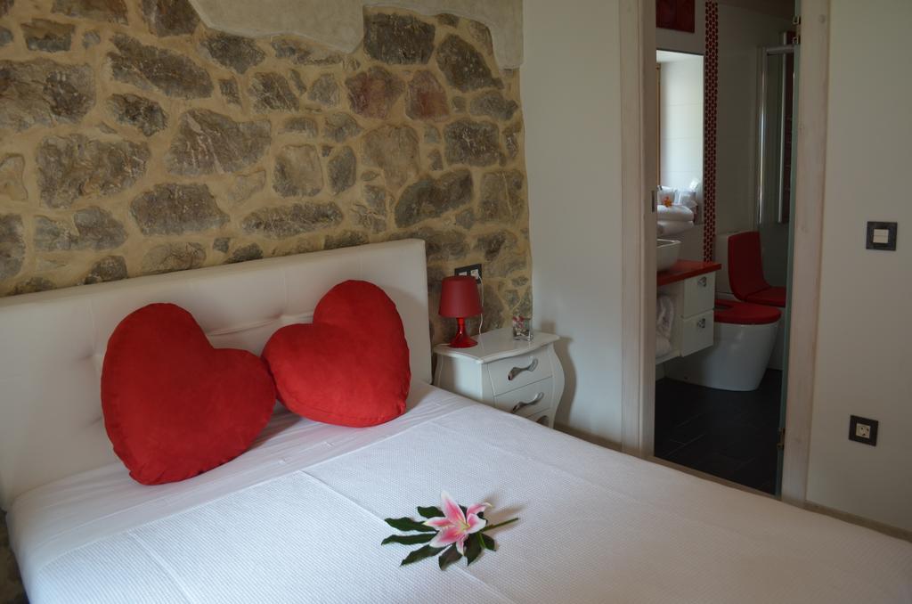 Casa Maru Homestay Camarmena
