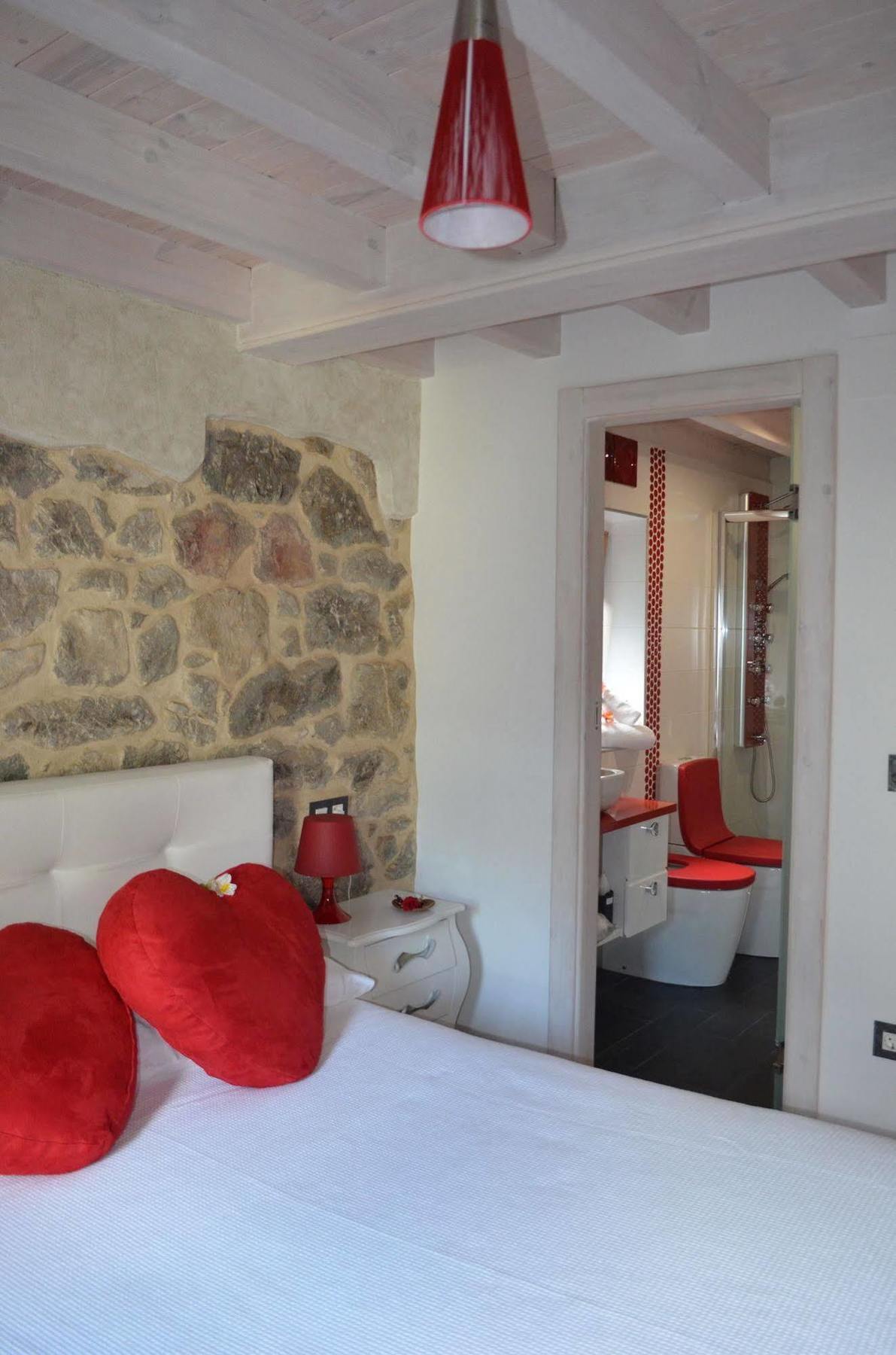Casa Maru Homestay Camarmena